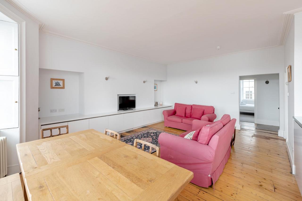 Stunning Georgian Apartment In Central باث المظهر الخارجي الصورة